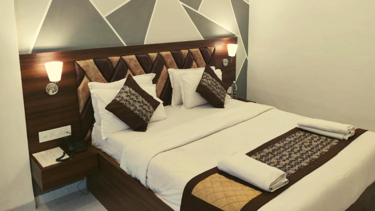Rajdhani Resort Lonavala Εξωτερικό φωτογραφία