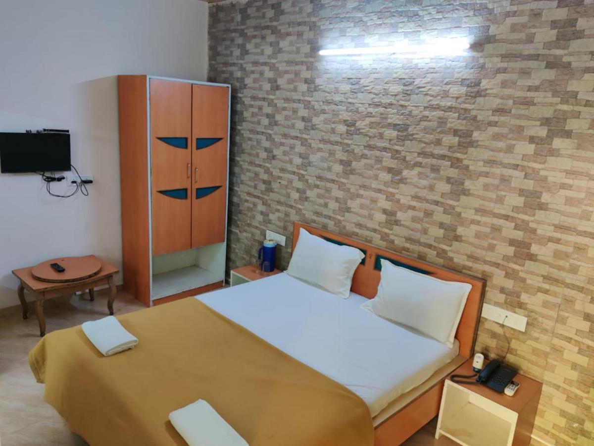 Rajdhani Resort Lonavala Εξωτερικό φωτογραφία